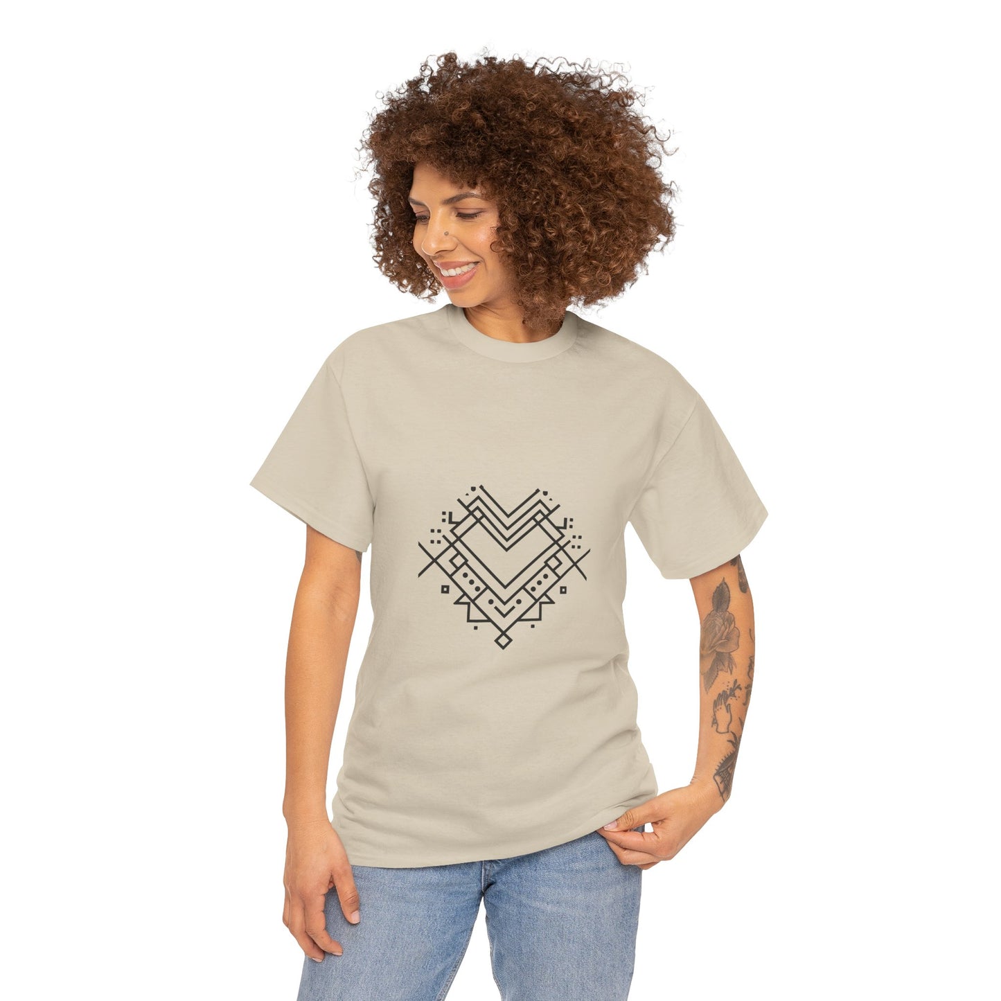 Minimal Line Art Heart Graphic T-Shirt